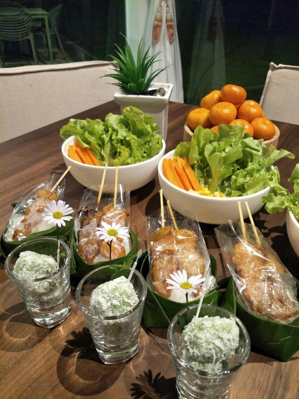 Ban Dao Ruang  The White Garden Premier Saraburi酒店 外观 照片