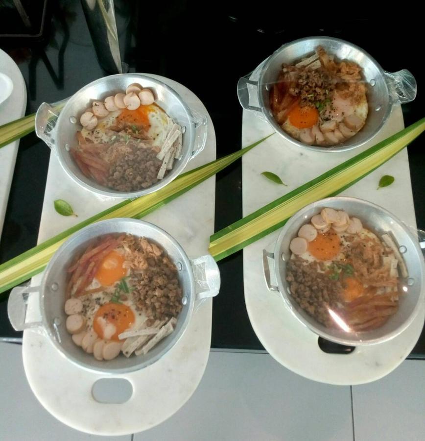 Ban Dao Ruang  The White Garden Premier Saraburi酒店 外观 照片
