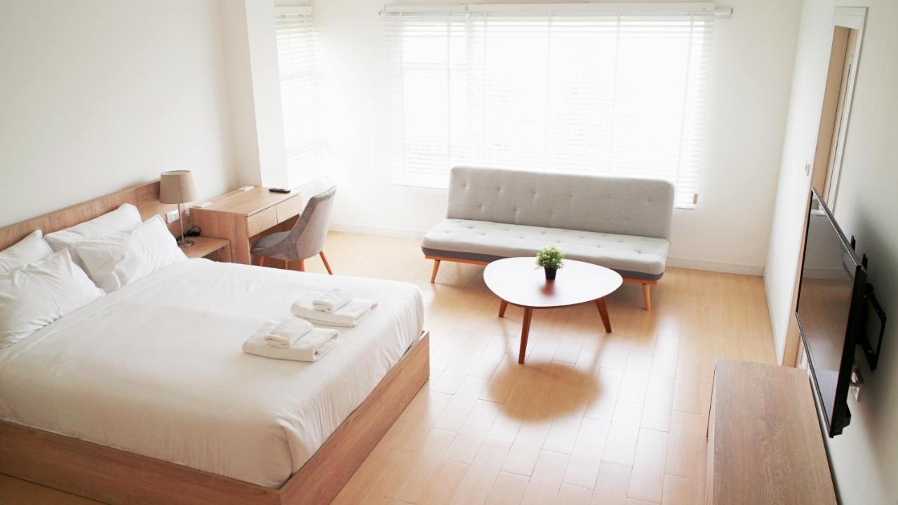 Ban Dao Ruang  The White Garden Premier Saraburi酒店 外观 照片